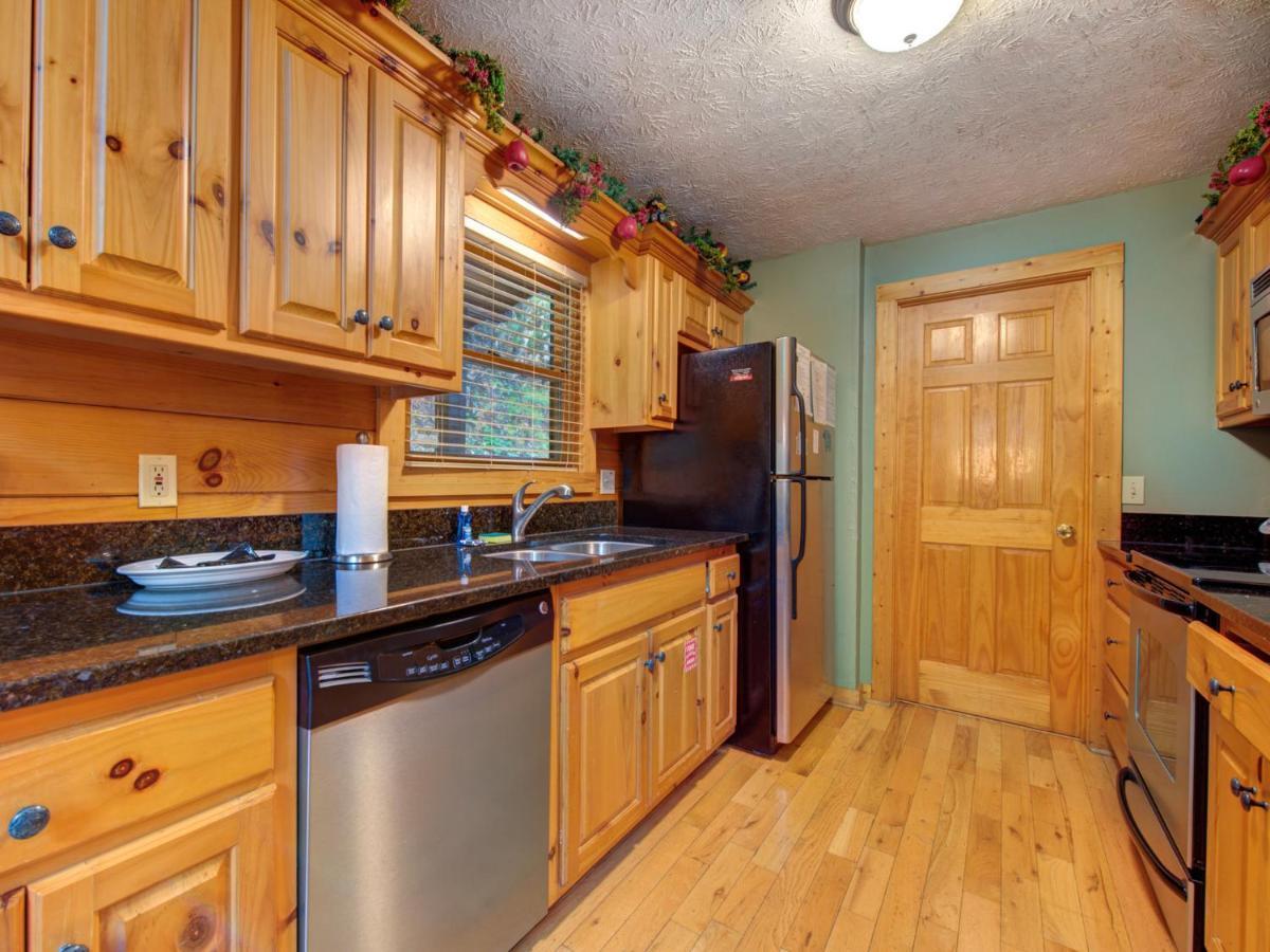 Bear'S Corner, 3 Bedrooms, Wifi, Pool Table, Hot Tub, Wifi, Sleeps 10 Гетлинбург Екстериор снимка