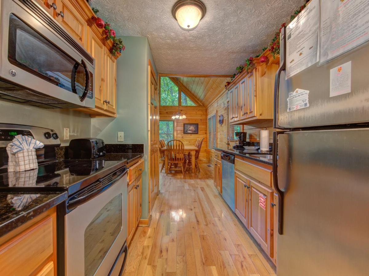 Bear'S Corner, 3 Bedrooms, Wifi, Pool Table, Hot Tub, Wifi, Sleeps 10 Гетлинбург Екстериор снимка